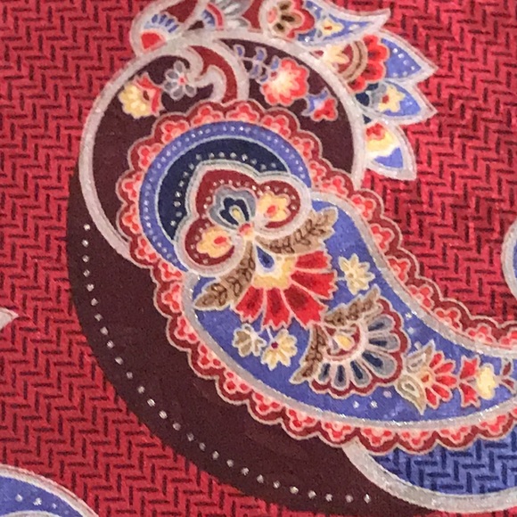 Geoffrey Beene Paisley SILK TIE - Picture 3 of 11